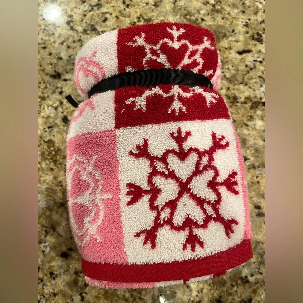 Betsy Johnson Pink and Red Valentine’s Day Hand Towels